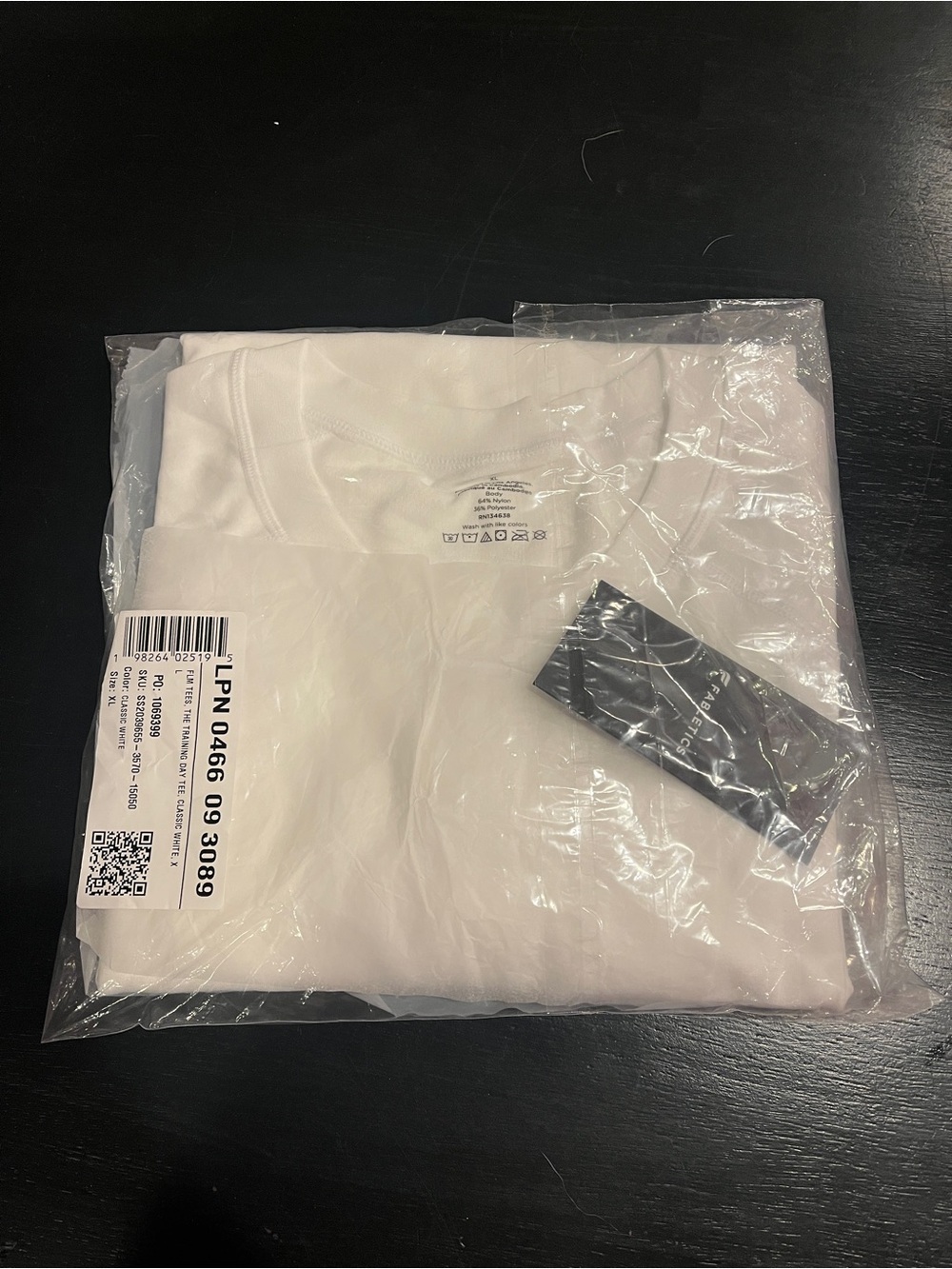 Fabletics White Short Sleeve Tee